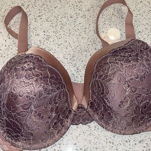 Fredericks of Hollywood Bra
